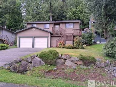 Main picture of 5 Parkview Cir