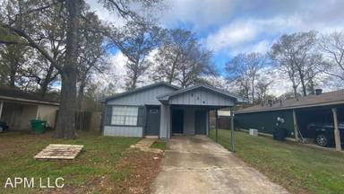 Main picture of 534 Woodhaven Dr