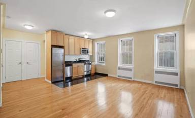 Main picture of 1 Jane St