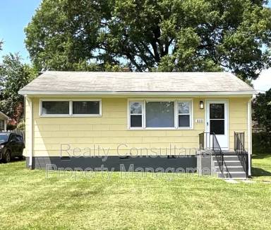 Main picture of 800 Rockett St