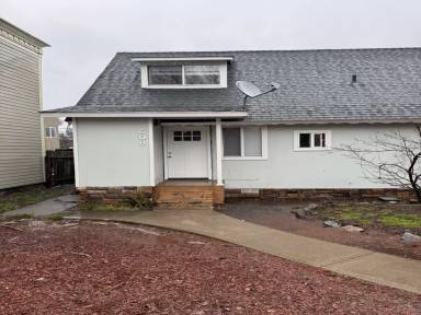 Main picture of 608 N Mount Shasta Blvd