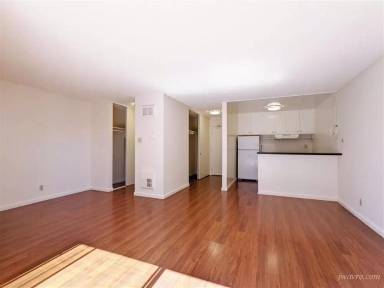 Main picture of Ellis St