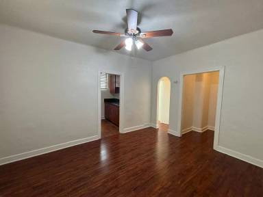 Main picture of 430 S Union Ave