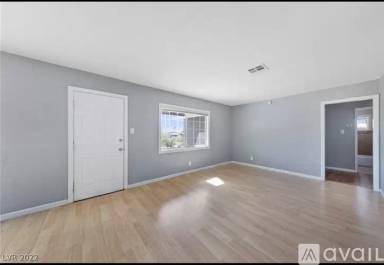 Main picture of 1000 Robin St