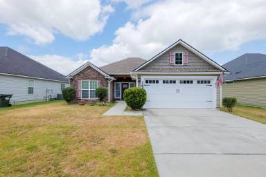 Main picture of 4086 Glen Laurel Dr E