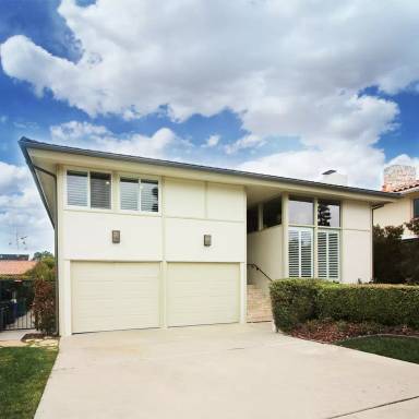 Main picture of 613 Tyburn Rd