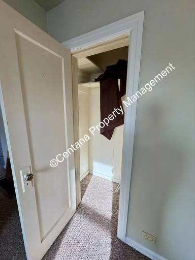 Main picture of 2214 Locust St