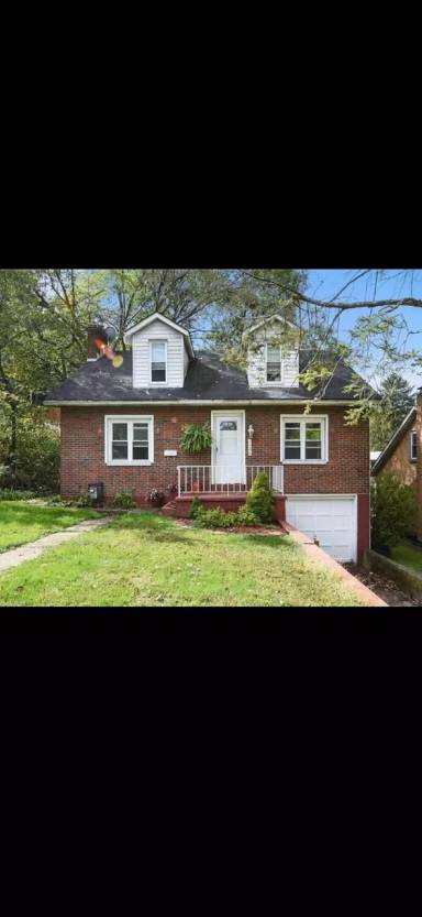 Main picture of 1526 Edwards St