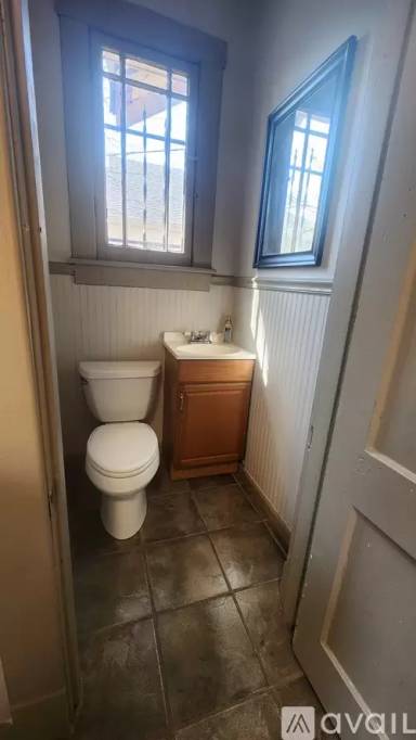 Main picture of 1429 Faxon Ave