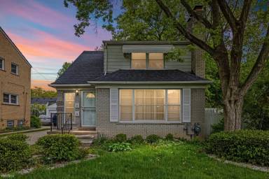 Main picture of 450 Alter Rd