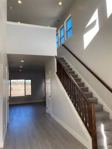 Main picture of 20584 Rolen Ave
