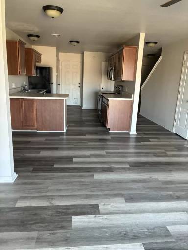 Main picture of 140 Rena Rd