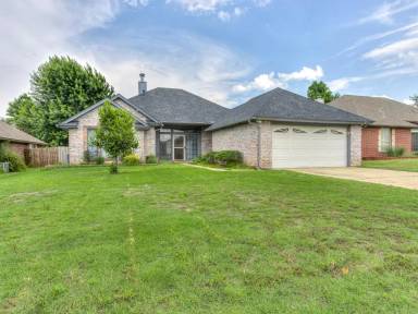 Main picture of 1812 Richard Dr