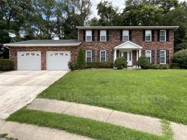 Main picture of 30 Shallowbrook Dr