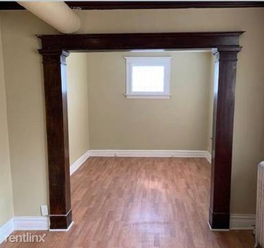 Main picture of 1504 E 74th St