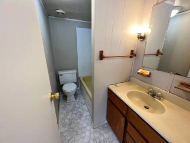 Main picture of 862 Lou Ann Ln