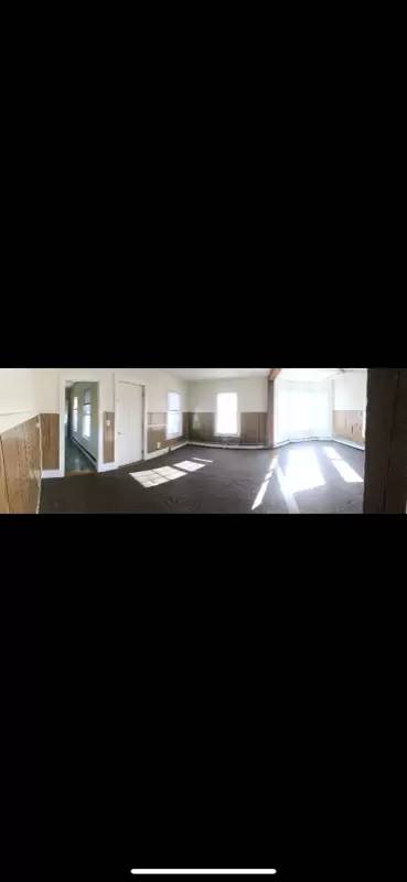 Main picture of 14 Pine St