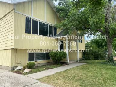 Main picture of 1098 E Violet Dr