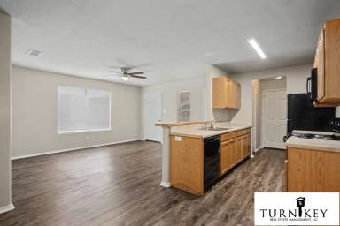 Main picture of 8028 Tanner Ave