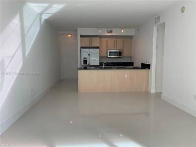 Main picture of Axis on Brickell