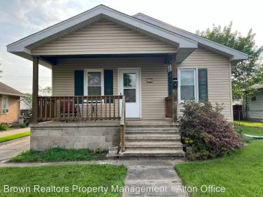 Main picture of 529 Washington Ave