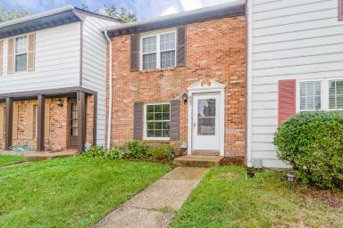 Main picture of 907 Ketch Ct