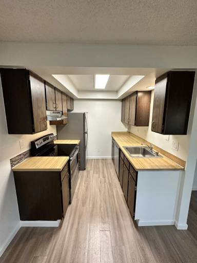 Main picture of 3414 S Grand Blvd