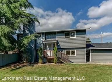 Main picture of 2701 St Clair St