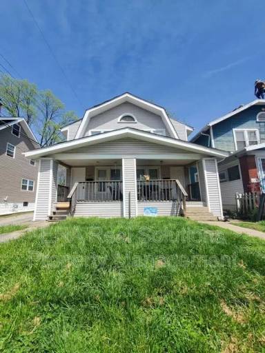 Main picture of 1472 E Fulton St