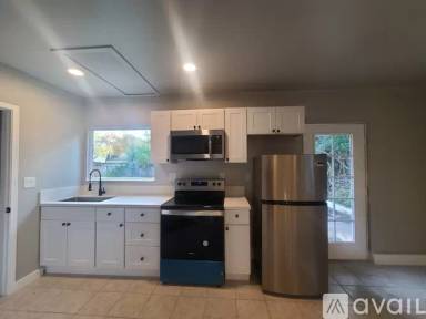 Main picture of 3180 Yellowstone Ln