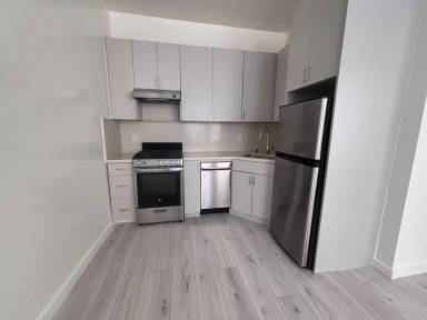 Main picture of 320A 14th St