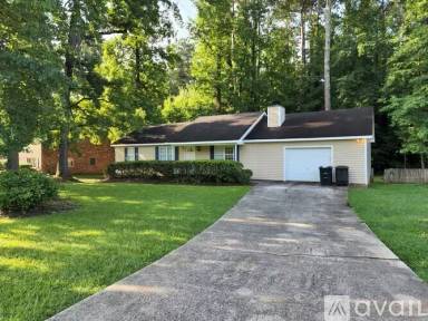 Main picture of 152 Parkwood Dr NE