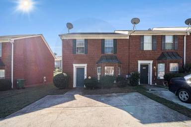 Main picture of 5711 Windfall Ln
