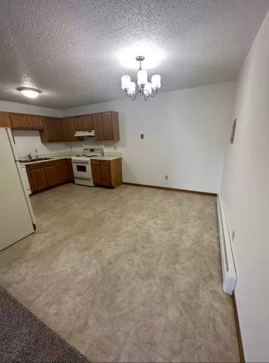 Main picture of 1405 3rd Ave NE