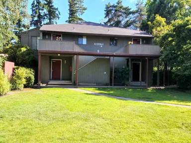 Main picture of 4800 SW Murray Blvd