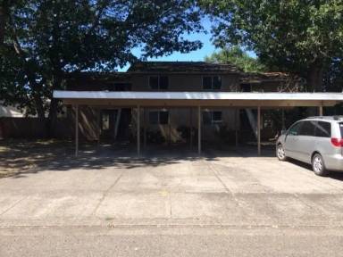 Main picture of 5495 A St
