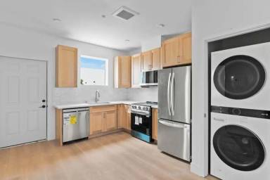 Main picture of 3518 Oak Glen Ln