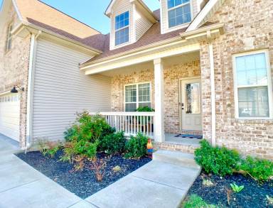 Main picture of 214 Penelope Ln