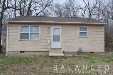 Main picture of 1708 SE 24th St