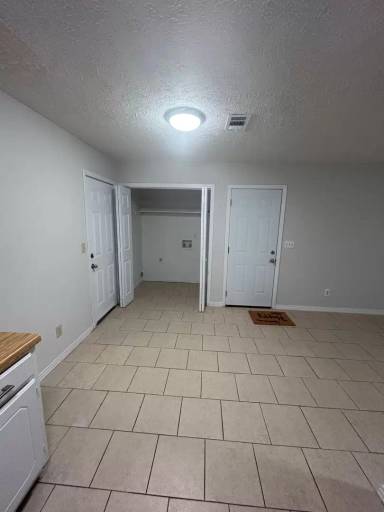 Main picture of 1302 Hughes Rd