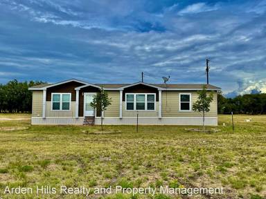 Main picture of 202 Louise Ln NW