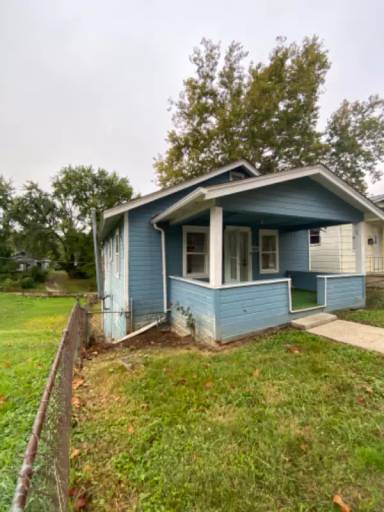 Main picture of 1869 Marshall Ave