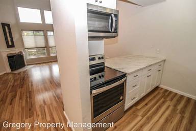 Main picture of 9206 NE Juanita Dr