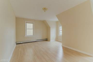Main picture of 183 N 11th St