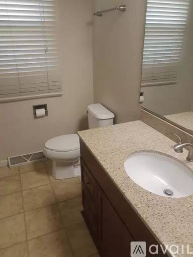 Main picture of 2208 Pershing Ave