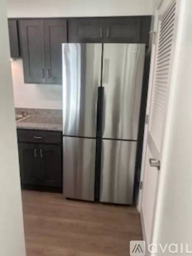 Main picture of 104 N Kings Hwy