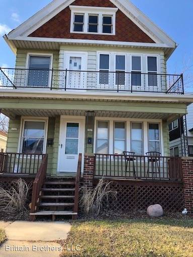 Main picture of 1569 S 60th St