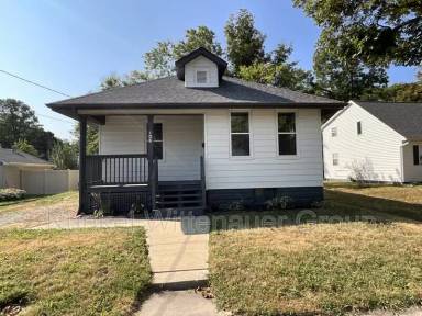 Main picture of 106 E Phillips St