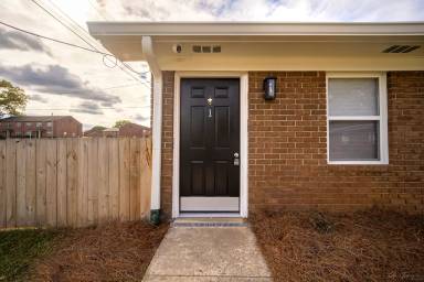 Main picture of 201 E 13th St SW