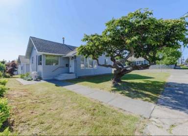 Main picture of 3314 Sherman Ave